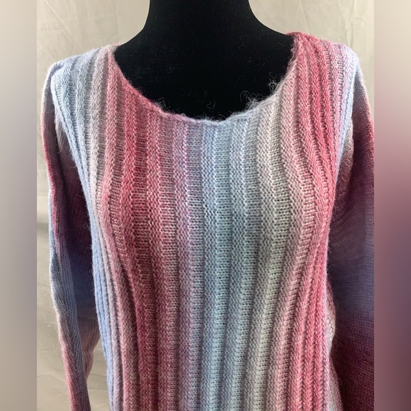 Ombré Drop-Shoulder Batwing Sleeve Knit Sweater - Picture 7 of 10